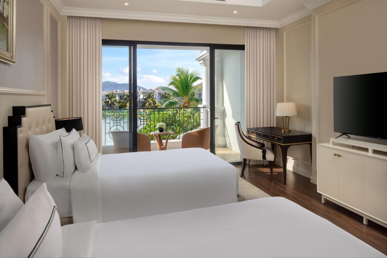 Melia Vinpearl Cam Ranh Beach Resort Exteriör bild