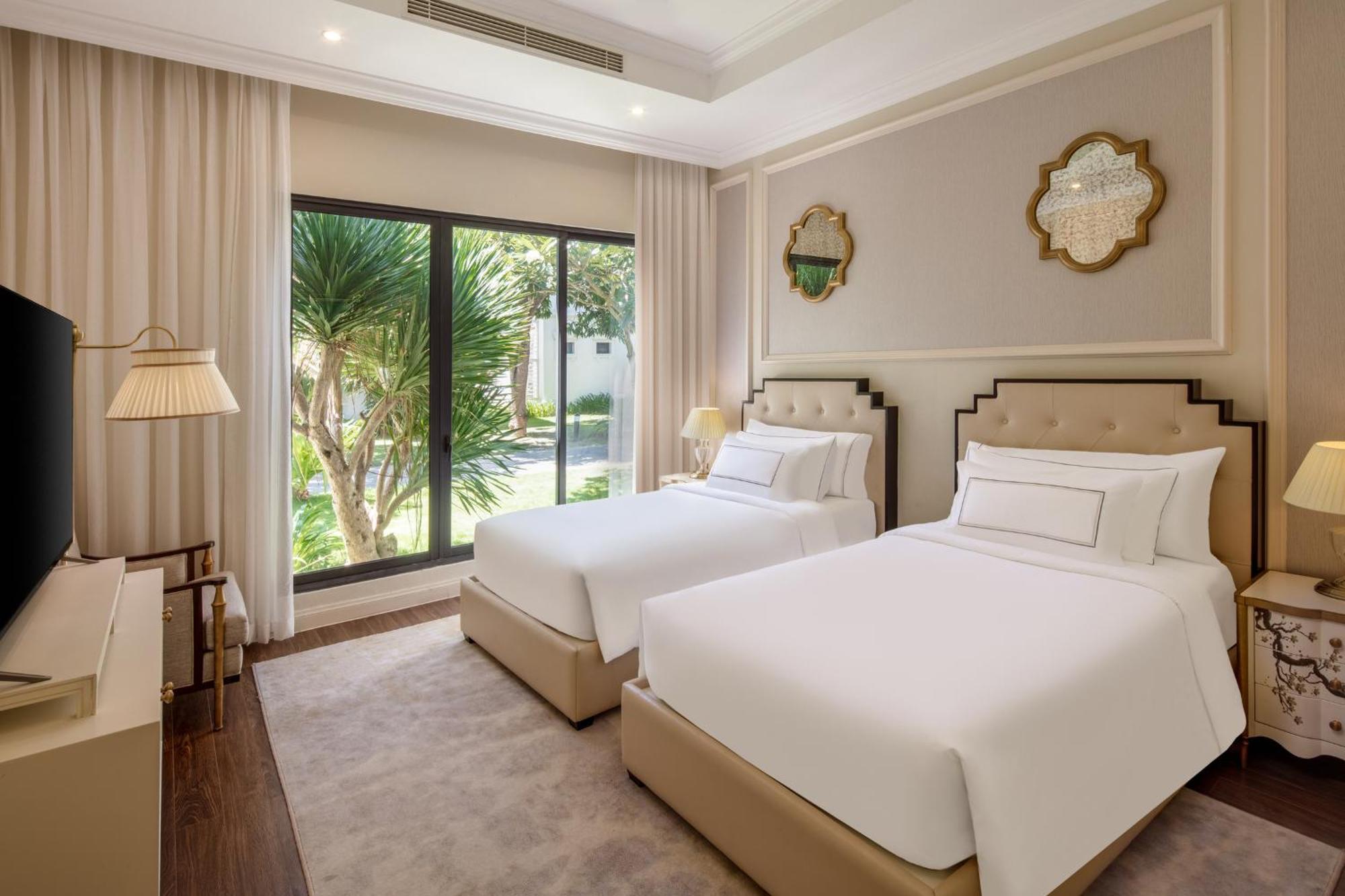 Melia Vinpearl Cam Ranh Beach Resort Exteriör bild