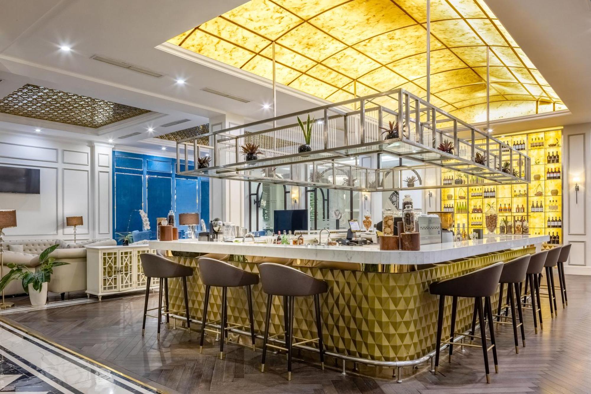 Melia Vinpearl Cam Ranh Beach Resort Exteriör bild